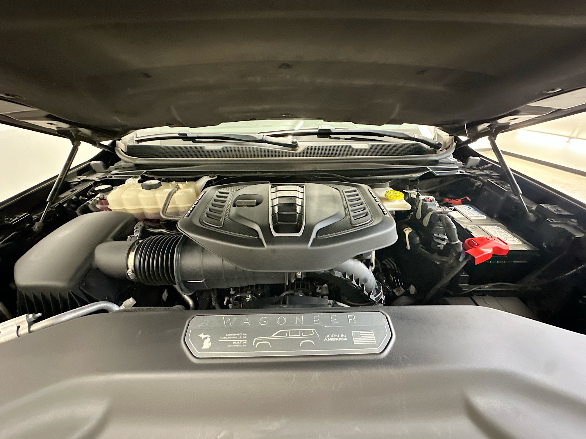 Used 2023 Jeep Grand Wagoneer Series II AWD/4WD image 37