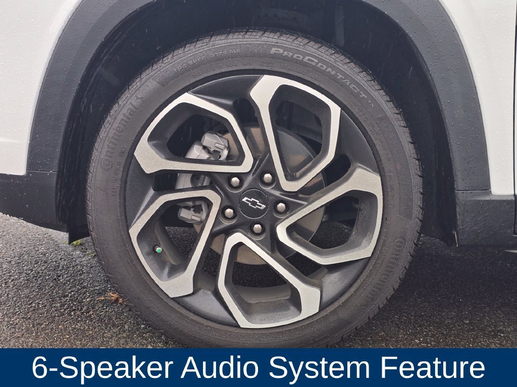 Used 2025 Chevrolet Trax RS w/ Sunroof Package FWD image 8