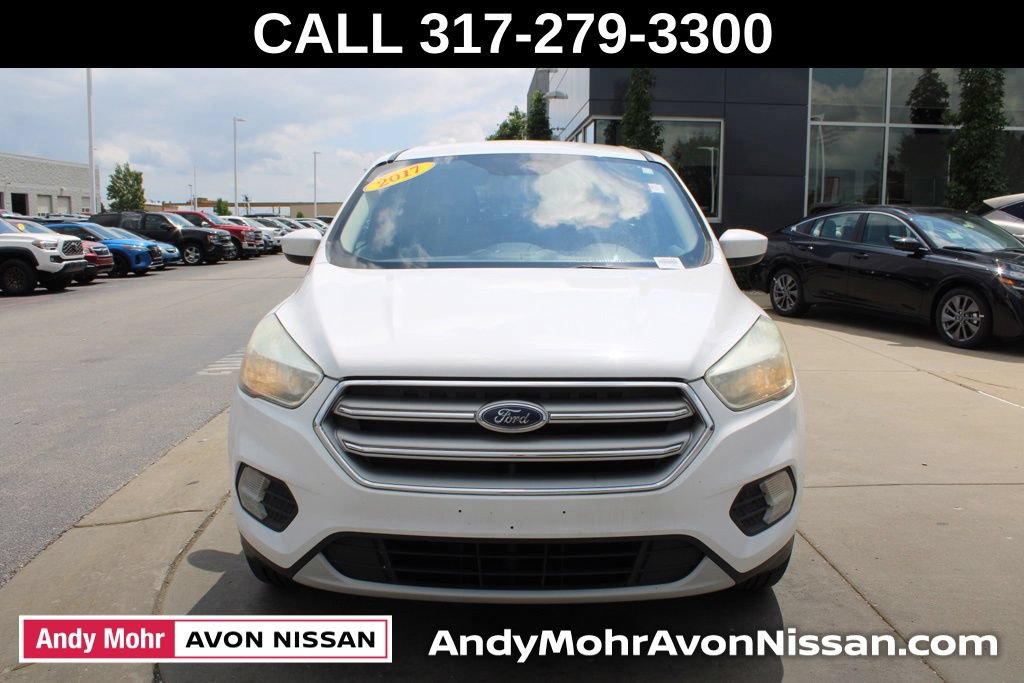 Used 2017 Ford Escape SE AWD/4WD image 2