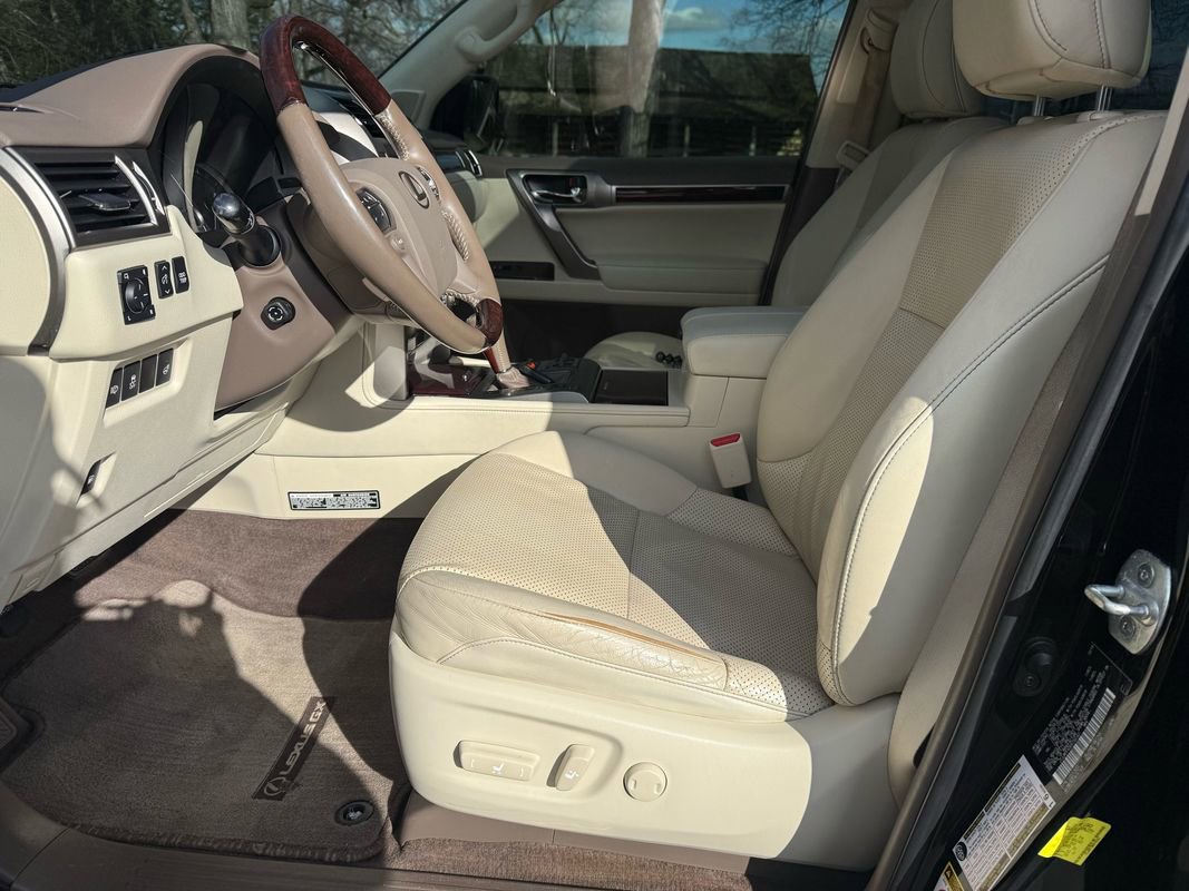 Used 2017 Lexus GX 460 Luxury image 16