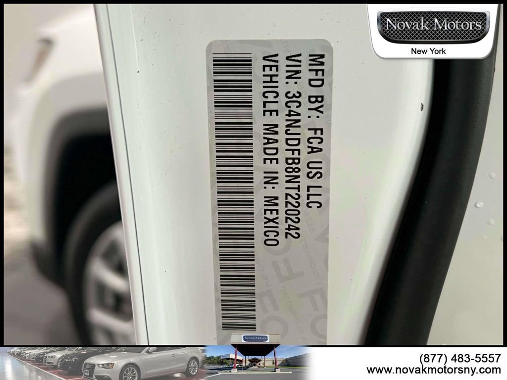Used 2022 Jeep Compass Latitude AWD/4WD image 21