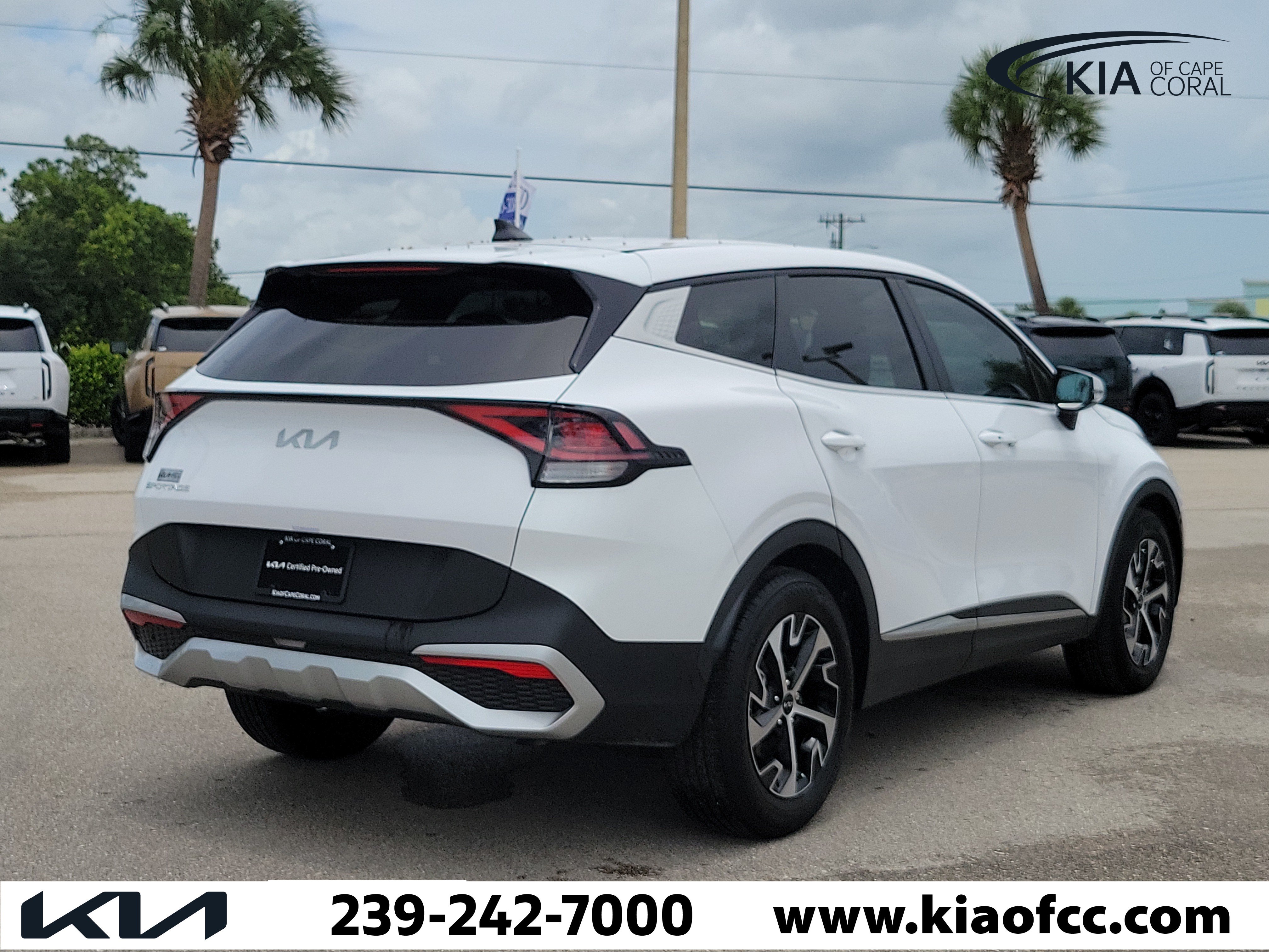 Certified 2024 Kia Sportage EX FWD image 6