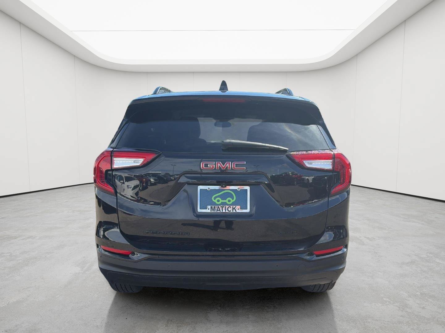 Certified 2024 GMC Terrain SLT w/ Elevation Edition AWD/4WD image 6
