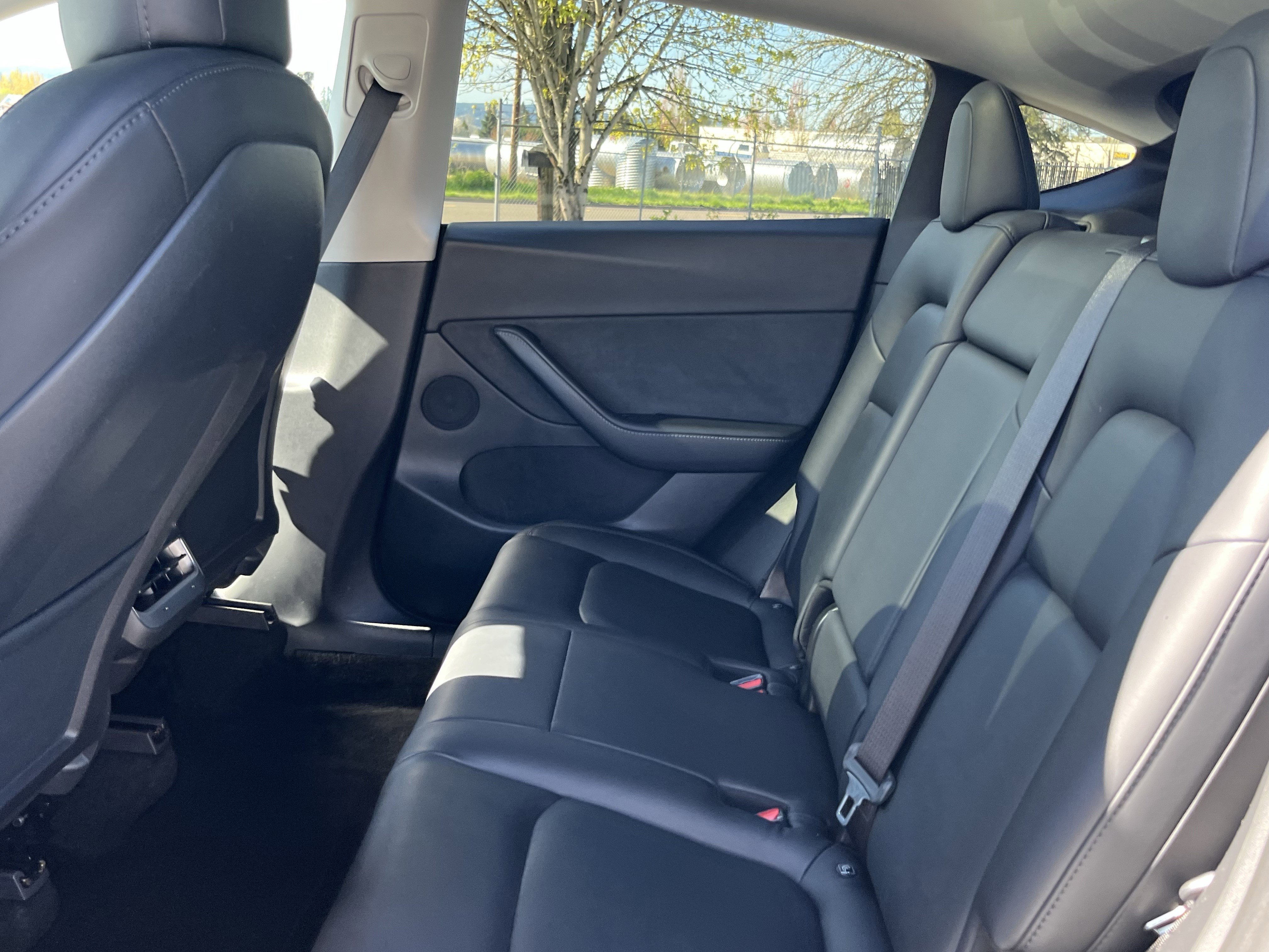 Used 2020 Tesla Model Y Long Range image 14