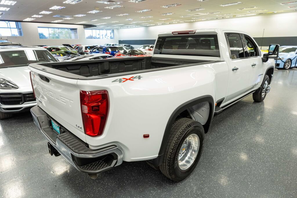 Used 2024 Chevrolet Silverado 3500 LTZ image 6