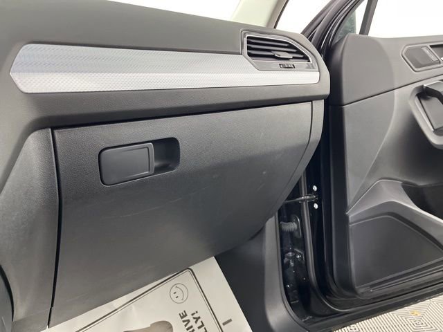 Used 2024 Volkswagen Tiguan S image 38