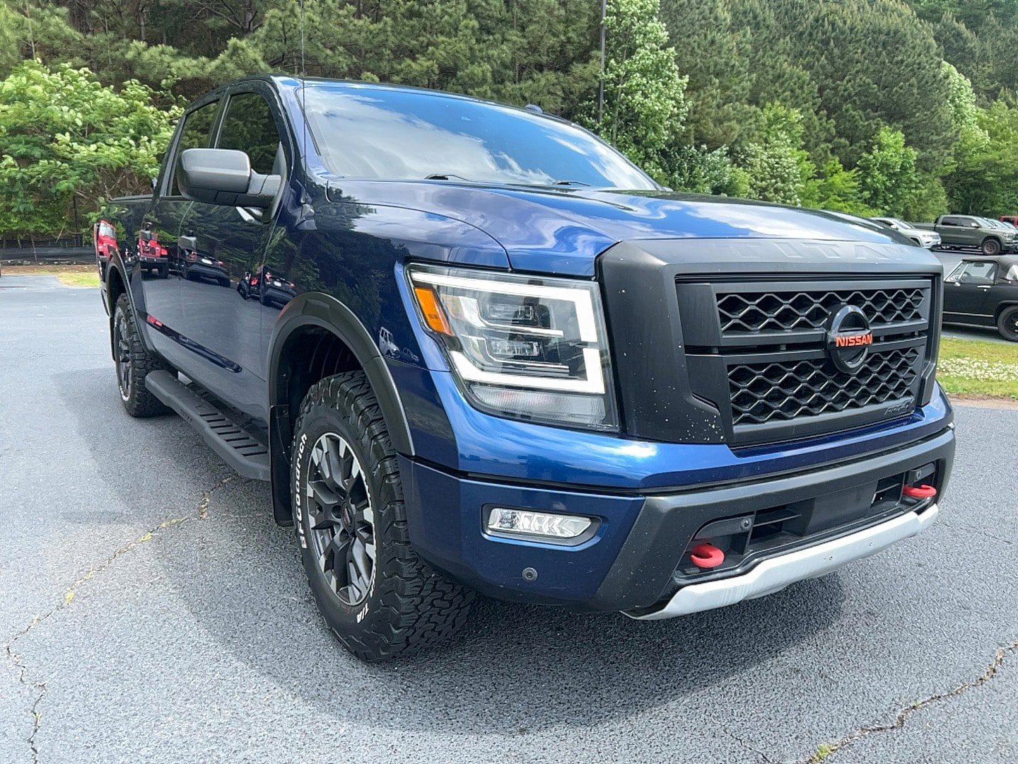 Used 2021 Nissan Titan PRO-4X w/ Pro-4x Utility Package AWD/4WD image 3
