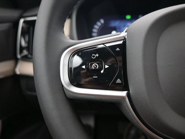 New 2026 Volvo XC90 B5 Plus w/ Protection Package Premier AWD/4WD image 26