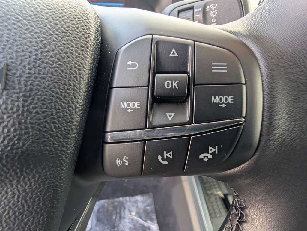 New 2025 Ford Maverick Lariat w/ 4K Tow Package image 31