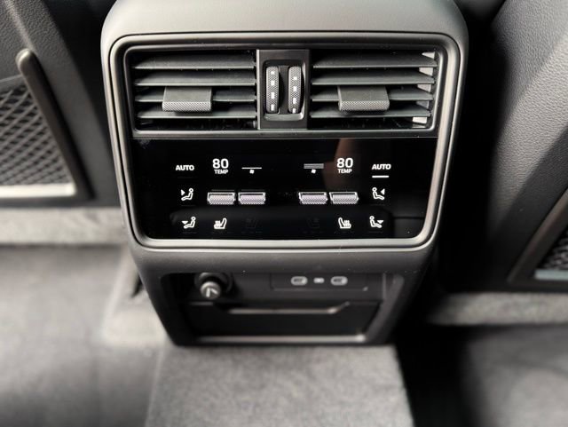 New 2026 Porsche Cayenne Coupe image 34