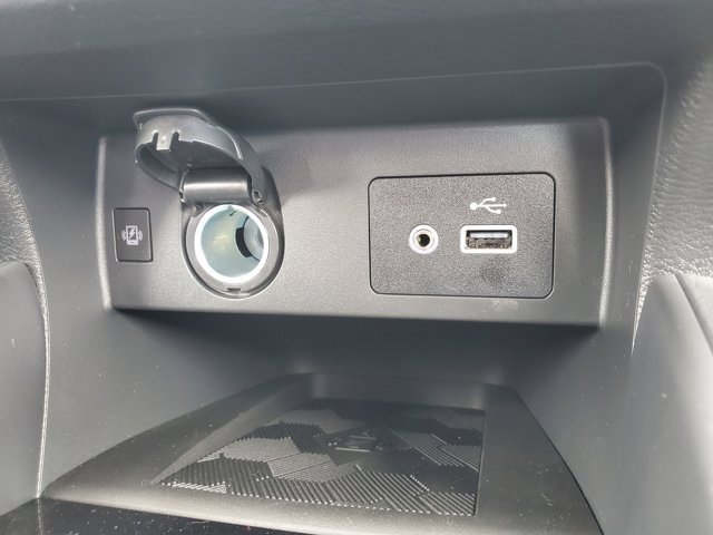 New 2025 Nissan Versa SV w/ Trunk Package image 20