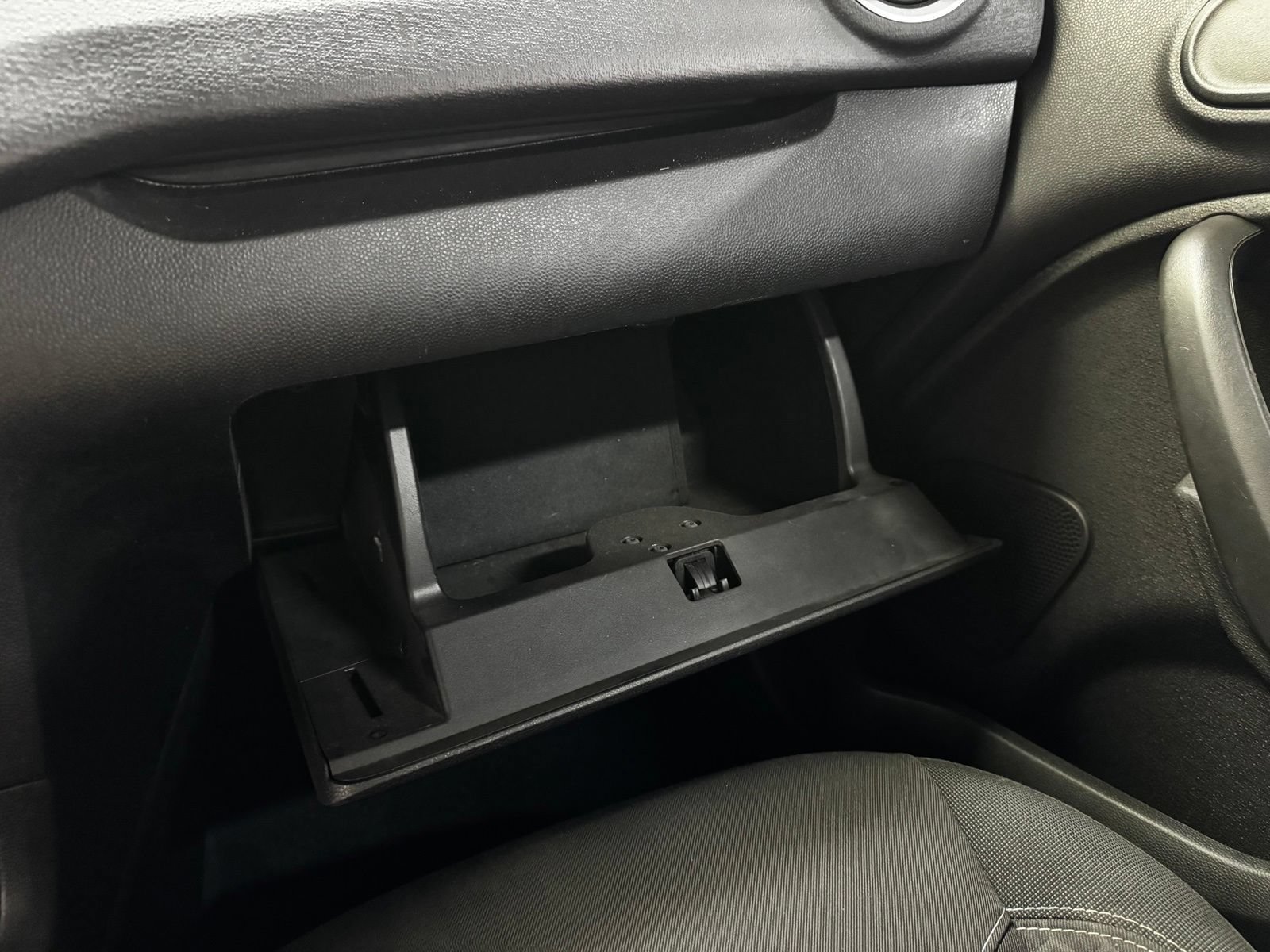 Used 2019 Ford Fiesta SE w/ Equipment Group 201A FWD image 30