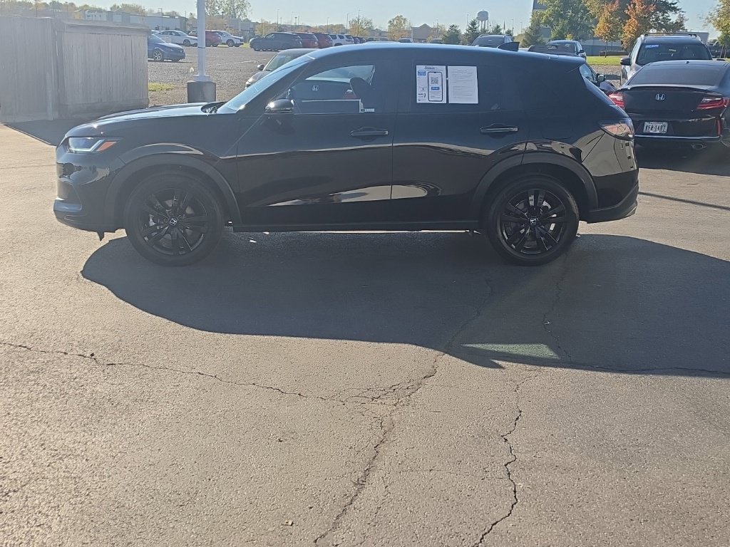 Used 2026 Honda HR-V Sport image 4