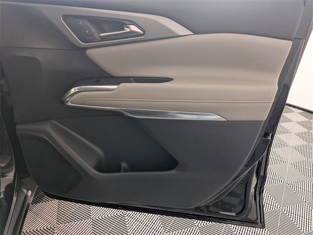 Certified 2025 Chevrolet Traverse LT image 35