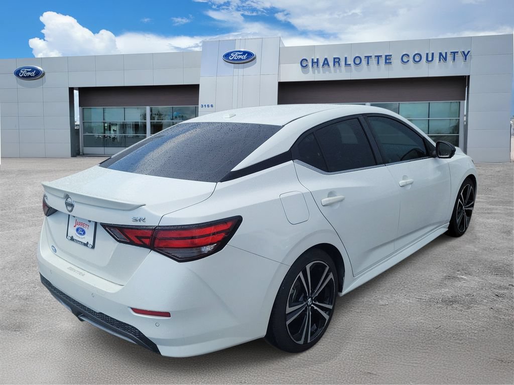 Used 2021 Nissan Sentra SR w/ SR Premium Package FWD image 4