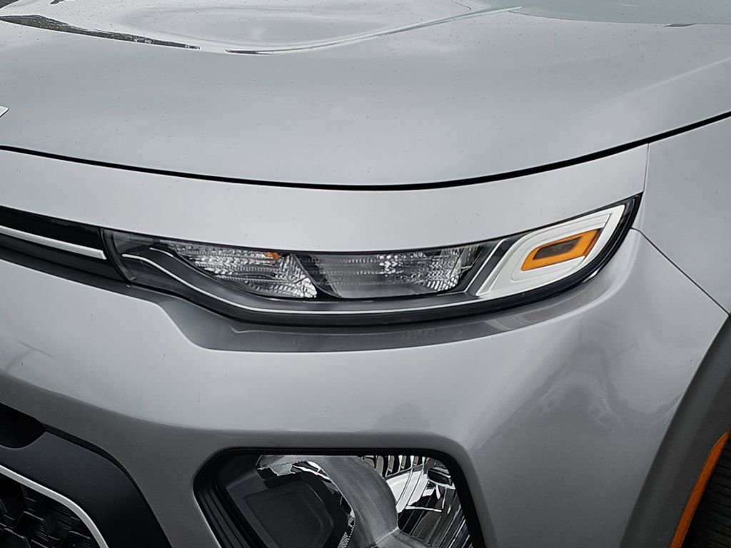 Used 2022 Kia Soul LX image 32
