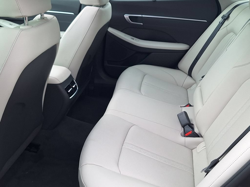 New 2025 Hyundai Sonata Limited FWD image 12