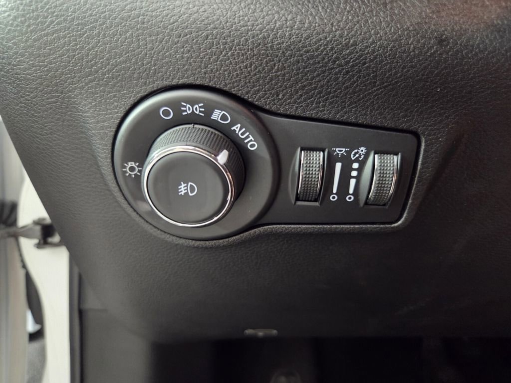 Certified 2023 Jeep Compass Altitude image 20