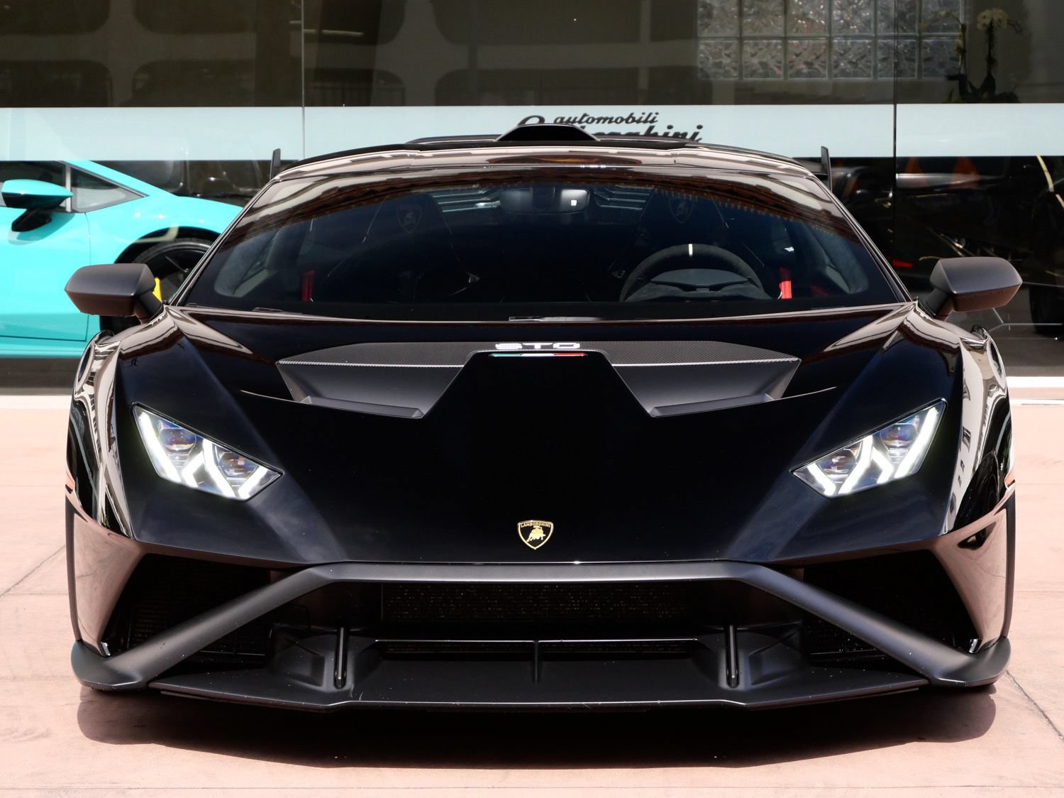 Used 2023 Lamborghini Huracan STO RWD image 5