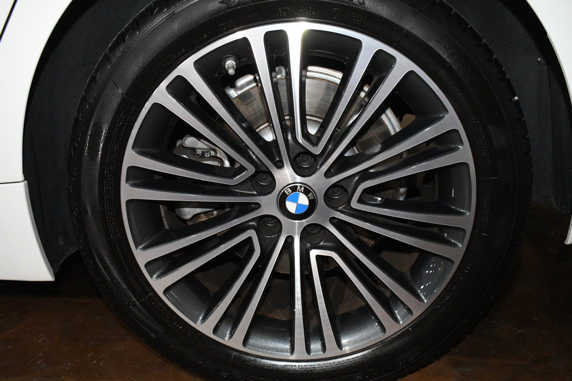 Used 2020 BMW 530i w/ Premium Package RWD image 68