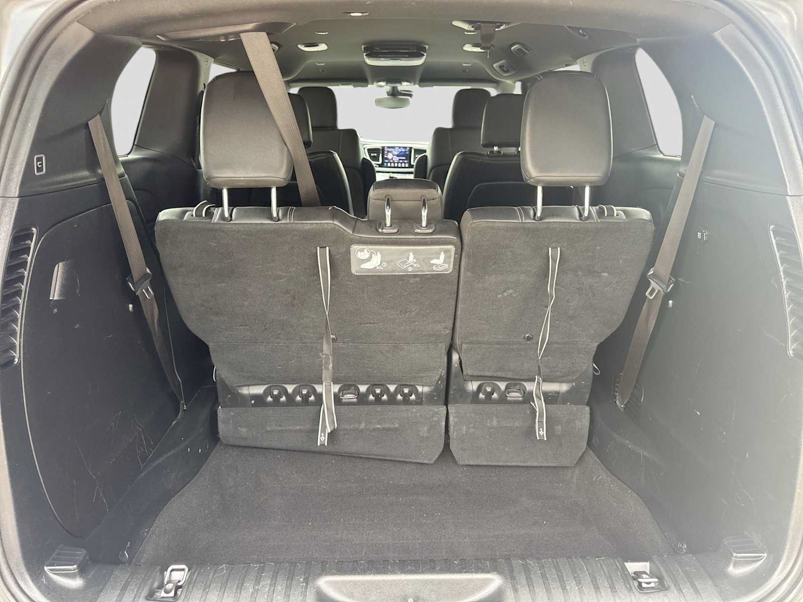 Used 2018 Chrysler Pacifica Touring-L w/ Advanced Safetytec Group FWD image 35