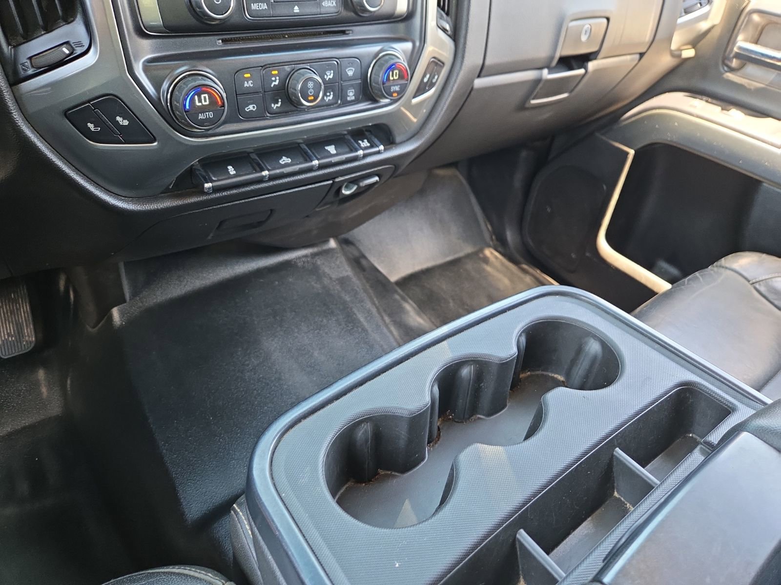 Used 2016 Chevrolet Silverado 3500 LT w/ LT Convenience Package AWD/4WD image 25