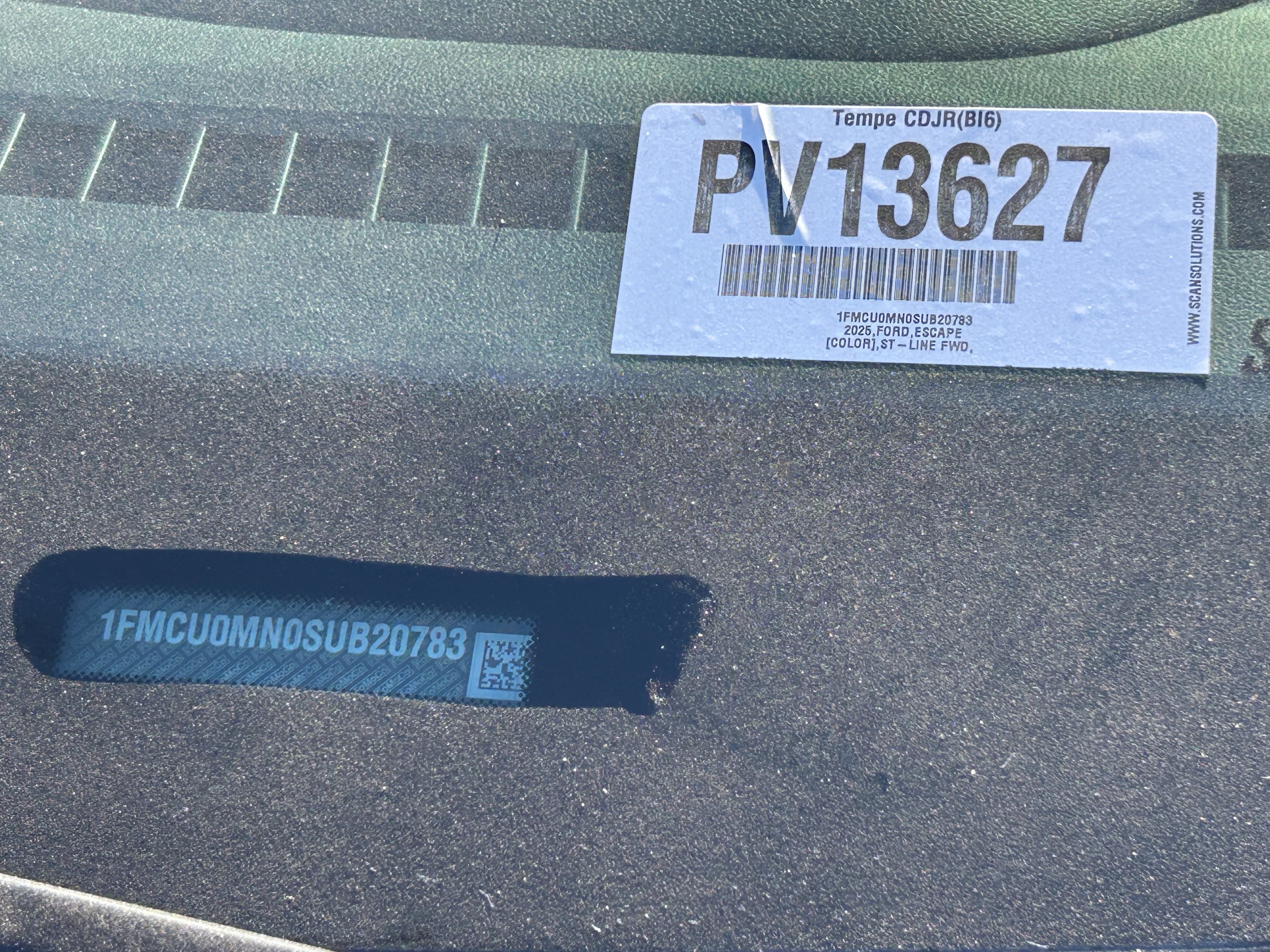 Used 2025 Ford Escape ST-Line image 31