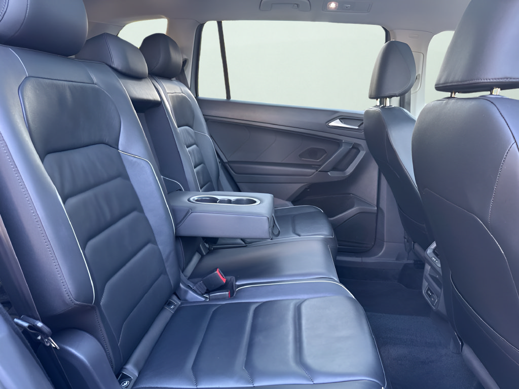 Used 2019 Volkswagen Tiguan SEL Premium AWD/4WD image 45
