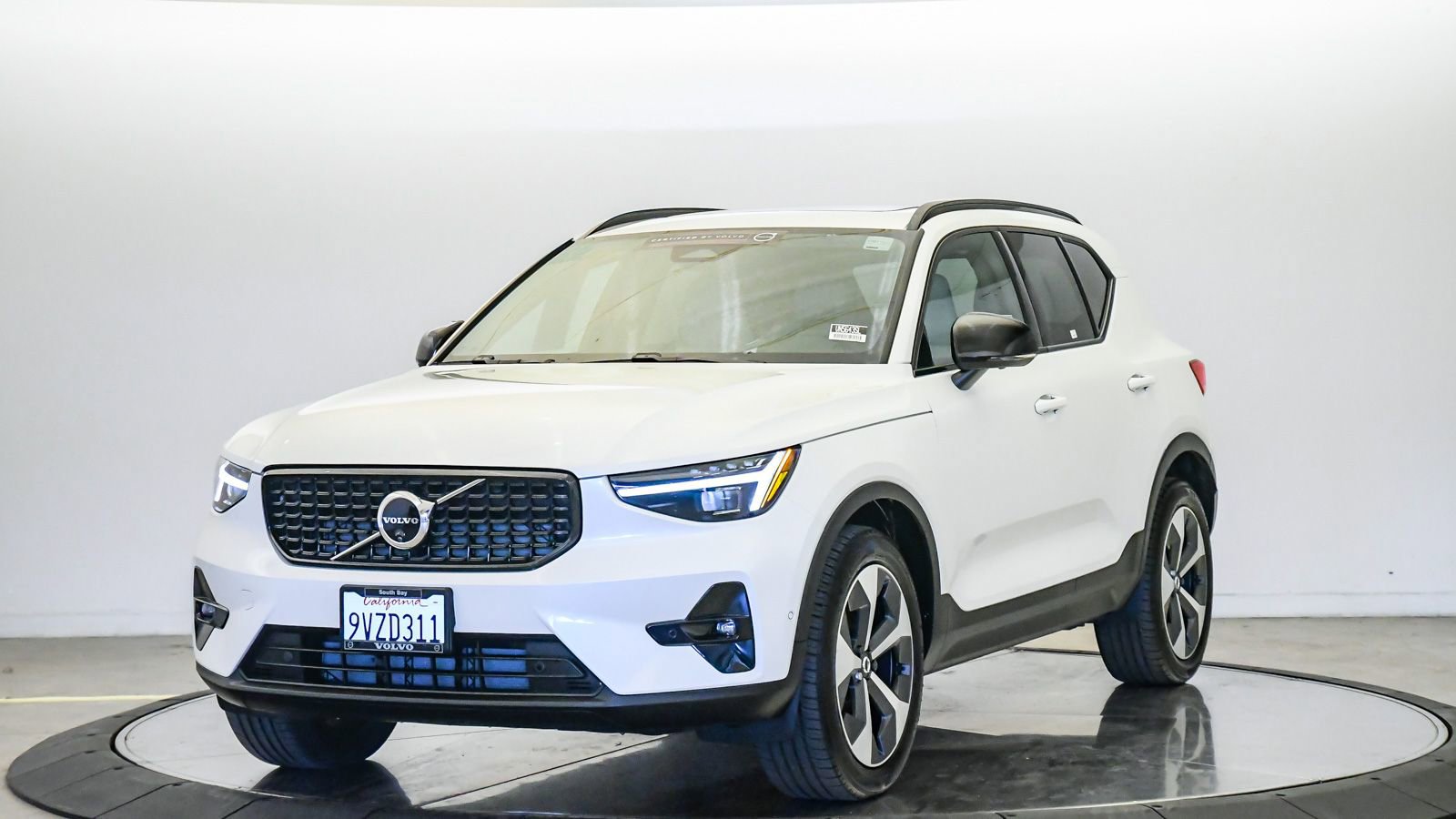 Certified 2026 Volvo XC40 B5 Plus w/ Protection Package Premier