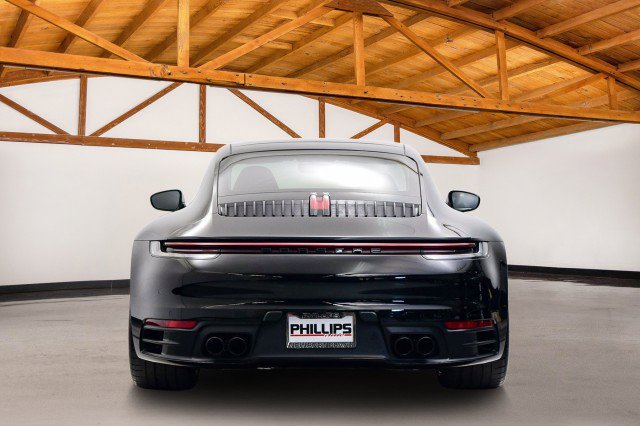 Used 2021 Porsche 911 Carrera image 4