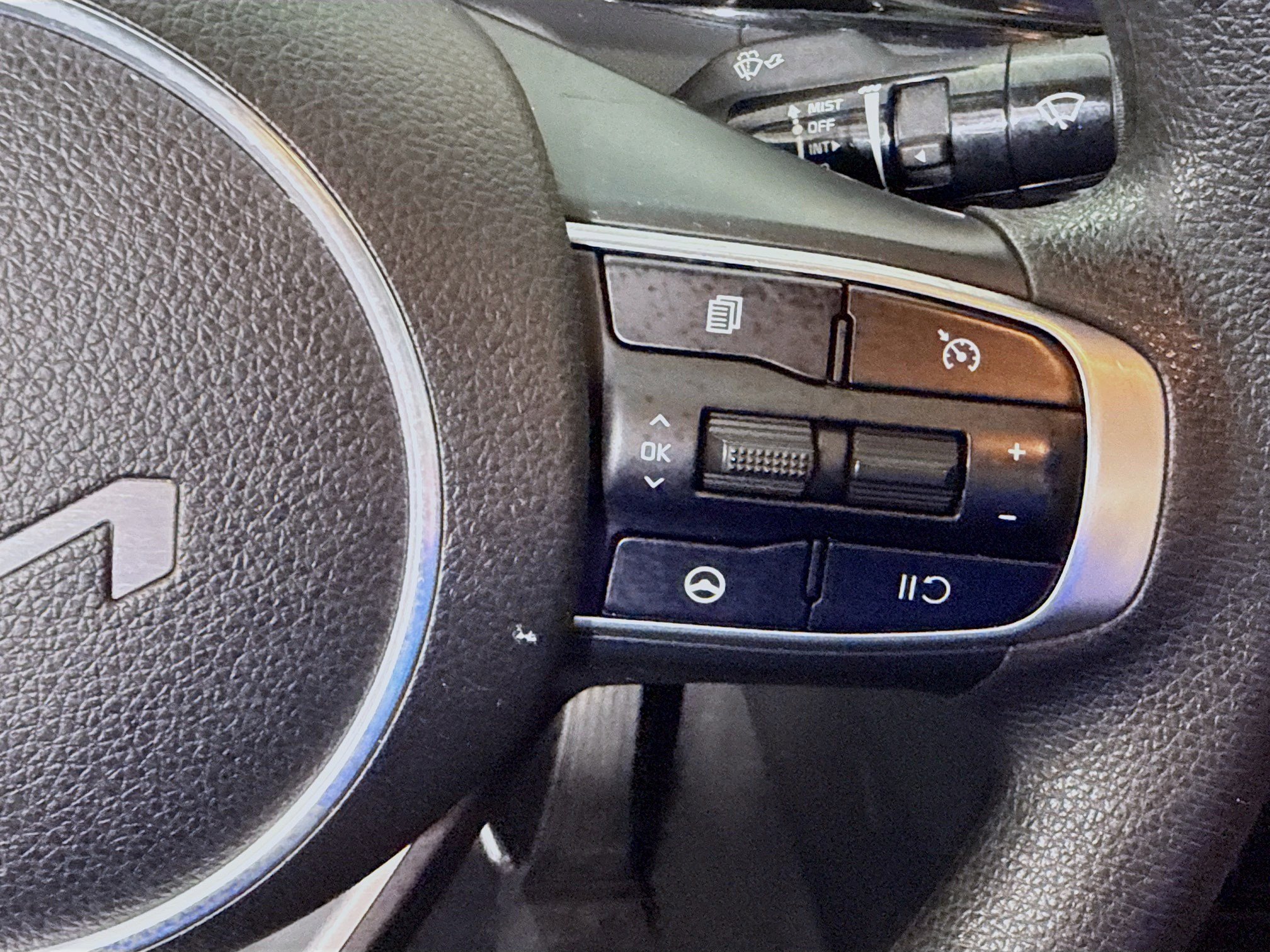 Used 2022 Kia K5 LXS FWD image 15