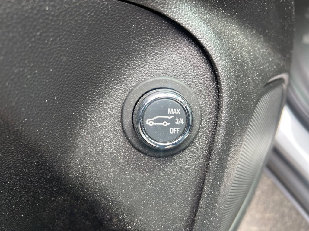 Used 2023 Buick Encore GX Essence w/ Experience Buick Package image 27