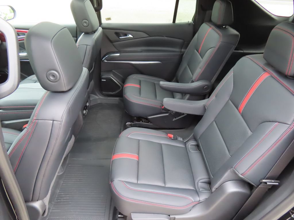 New 2026 Chevrolet Traverse RS w/ LPO, Floor Liner Package AWD/4WD image 25