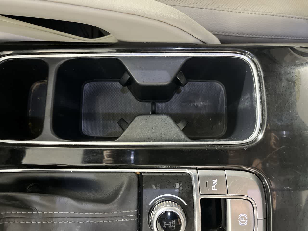 Used 2023 Kia Telluride EX w/ EX Captain's Chair Package AWD/4WD image 22