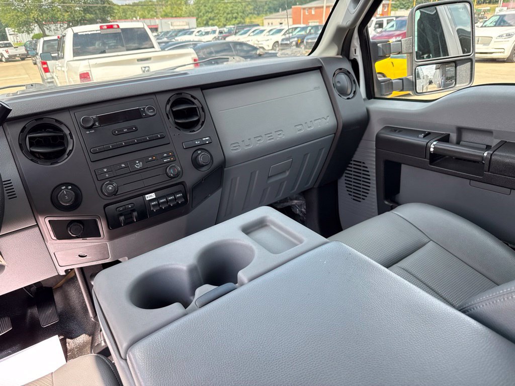 Used 2015 Ford F250 XL w/ Power Equipment Group AWD/4WD image 9