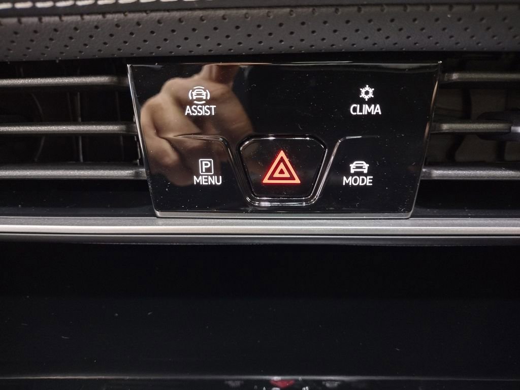 New 2026 Volkswagen Atlas SE image 34