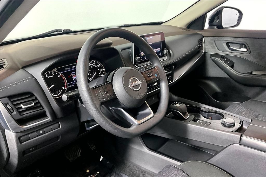 Used 2023 Nissan Rogue SV AWD/4WD image 13