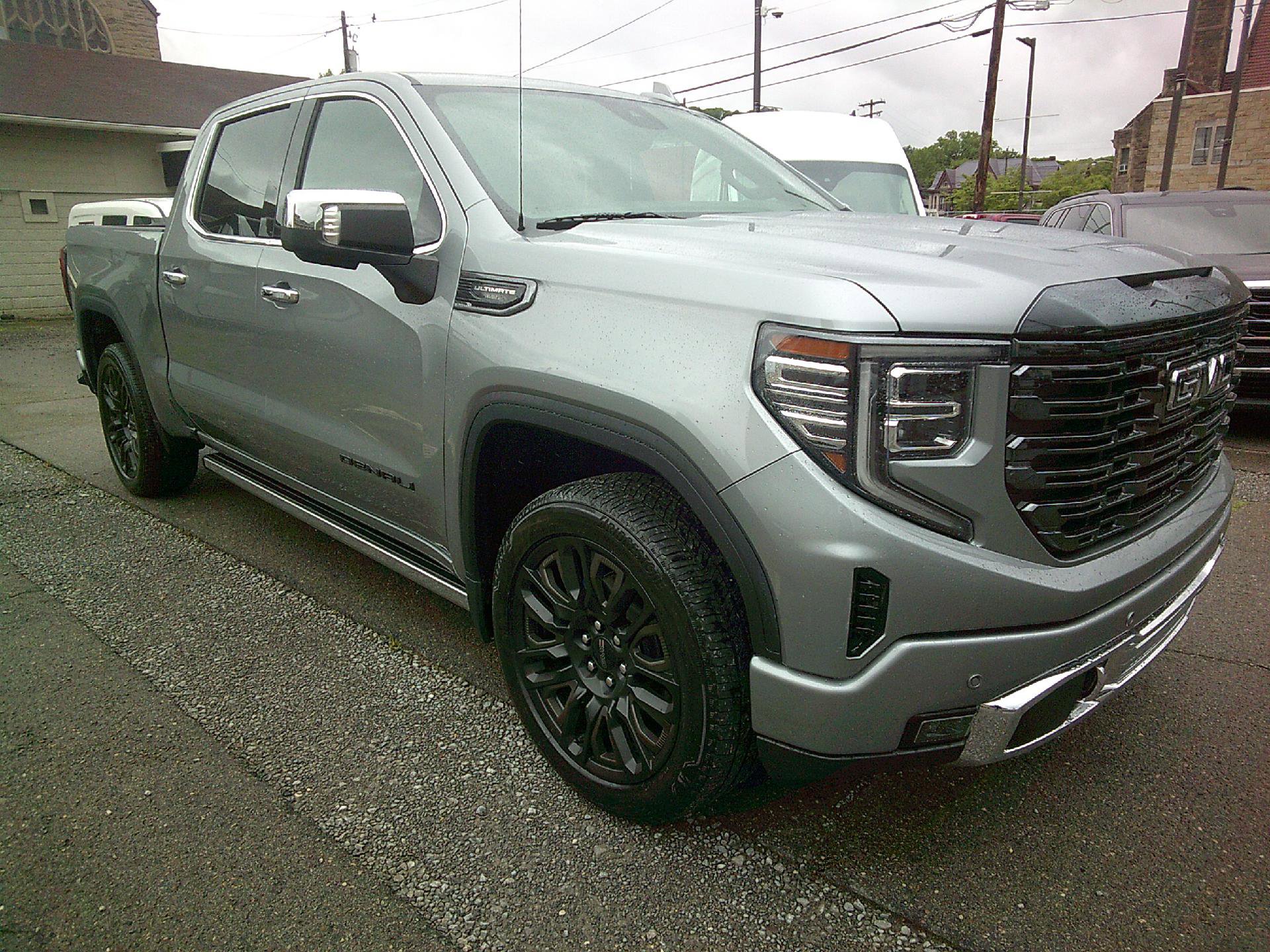 Used 2023 GMC Sierra 1500 Denali Ultimate image 1