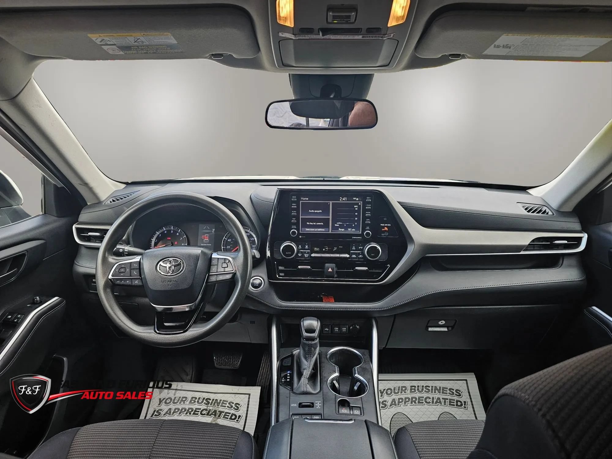 Used 2020 Toyota Highlander L AWD/4WD image 16