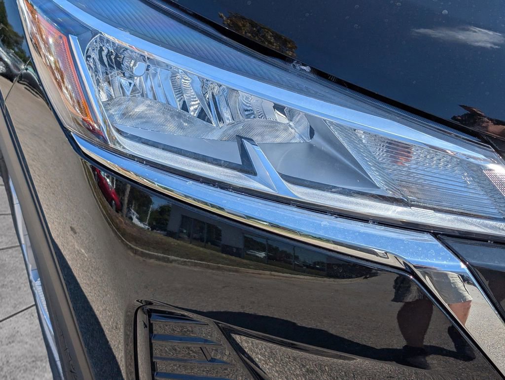 New 2025 Nissan Kicks Play S image 9