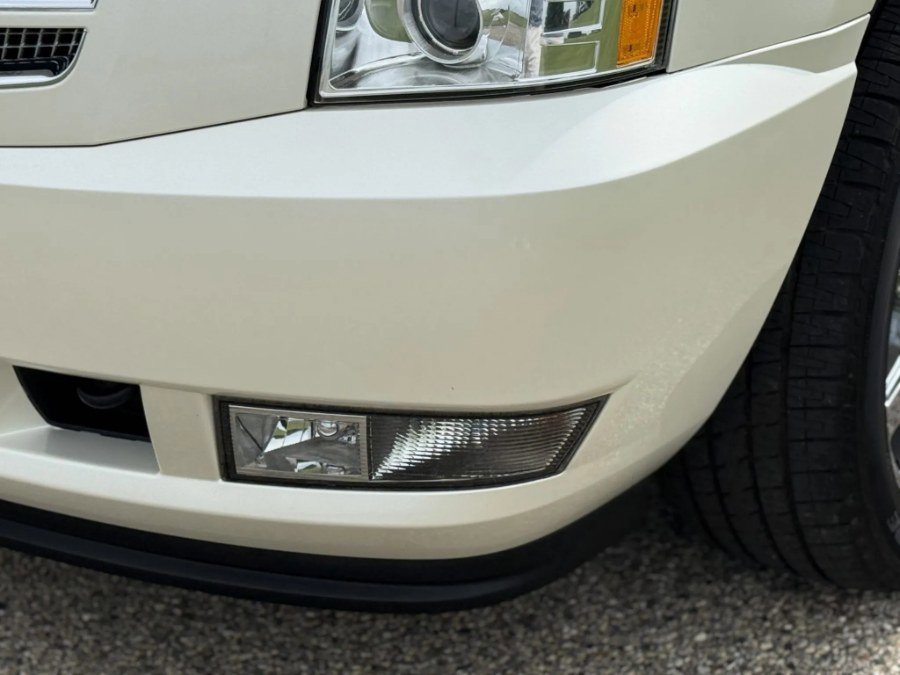 Used 2009 Cadillac Escalade Hybrid image 15