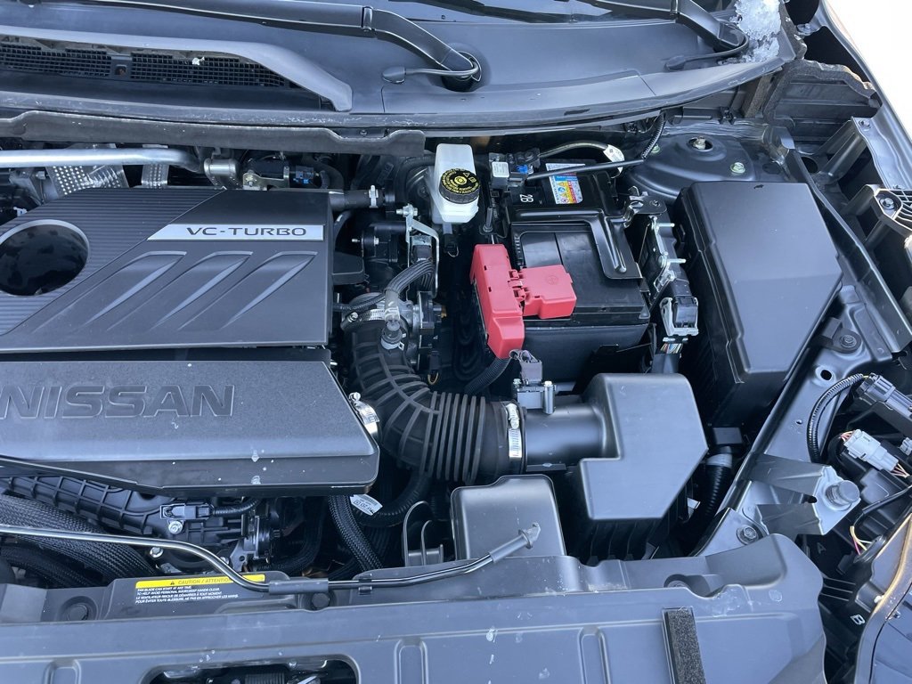 Used 2023 Nissan Rogue SV image 42