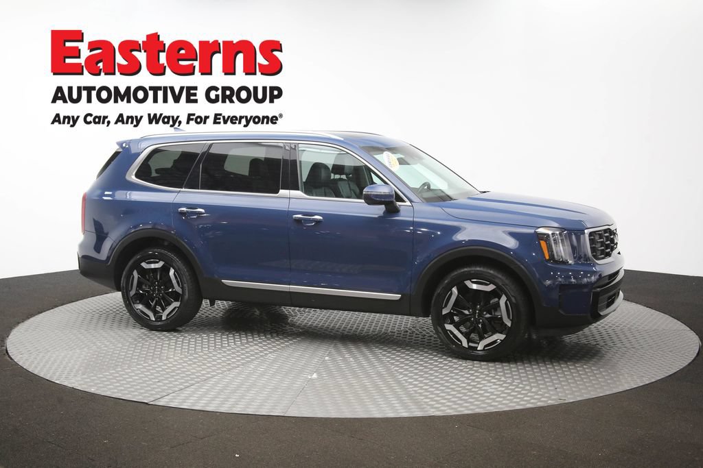 Used 2025 Kia Telluride S FWD image 49