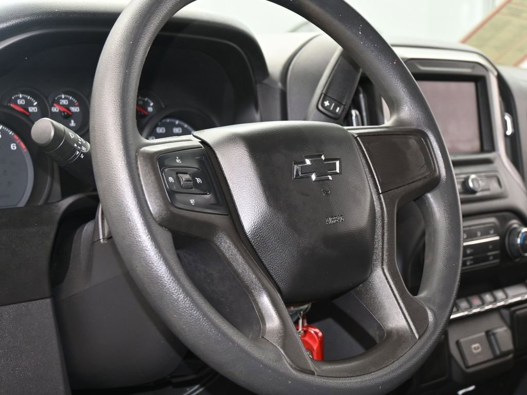 Used 2020 Chevrolet Silverado 1500 Custom w/ Custom Value Package image 13