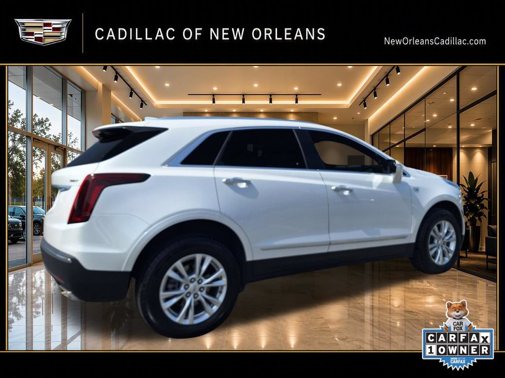 Certified 2023 Cadillac XT5 Luxury FWD image 3