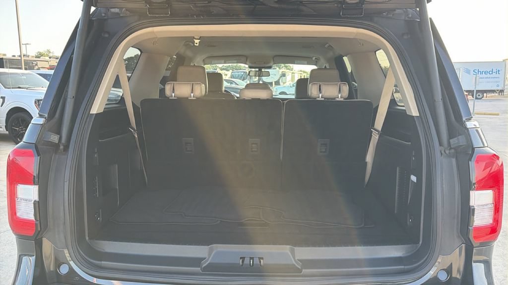 Used 2023 Ford Expedition Max XLT AWD/4WD image 29