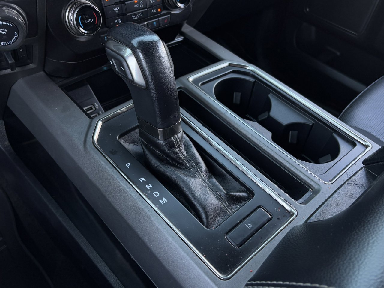 Used 2019 Ford F150 Raptor w/ Equipment Group 802A Luxury AWD/4WD image 18
