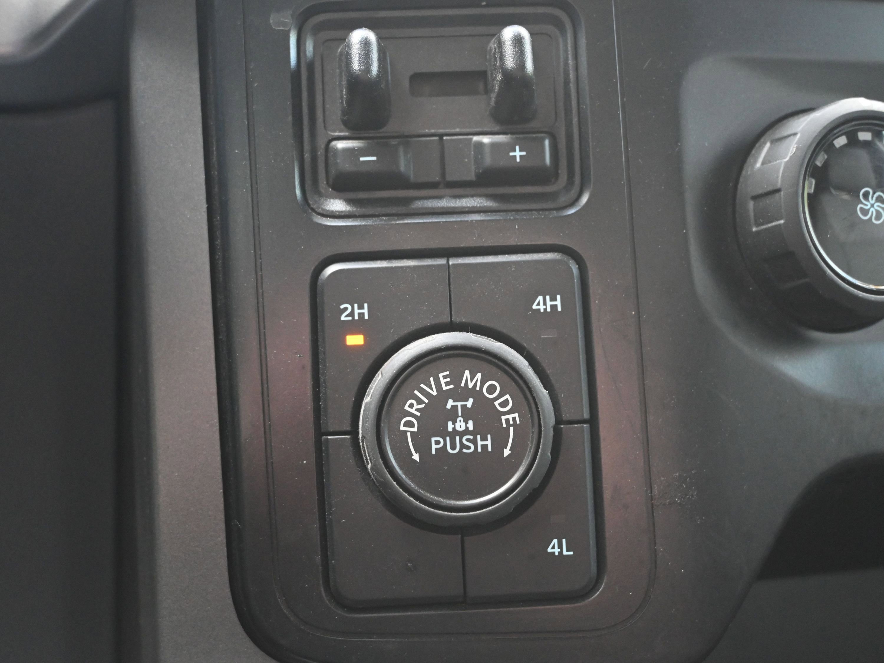 Used 2023 Ford F150 XLT w/ Trailer Tow Package AWD/4WD image 24