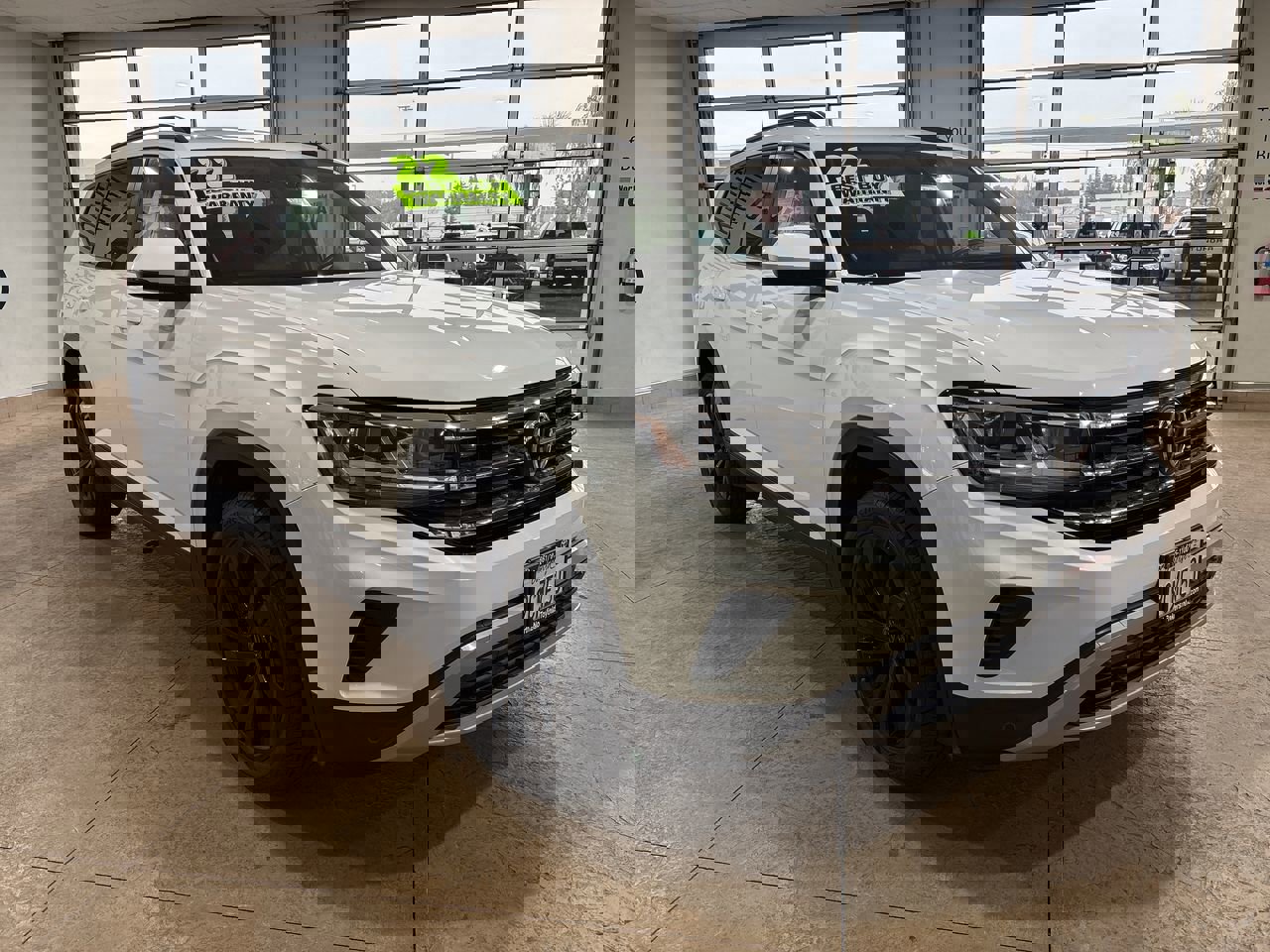 Used 2022 Volkswagen Atlas SE image 4