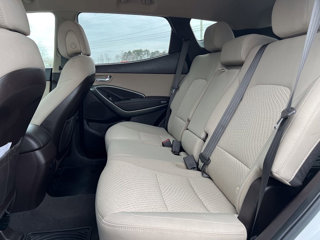 Used 2018 Hyundai Santa Fe Sport image 24